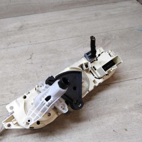 blok-upravleniia-peckoi-i-kondicionerom-ford-c-max-do-rest-art-40754-big-2