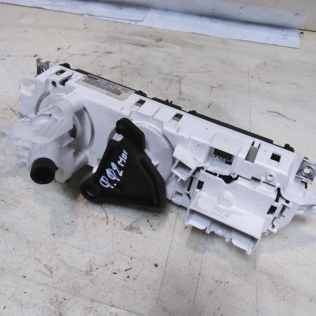 blok-upravleniia-peckoi-i-kondicionerom-ford-focus-2-rest-art-42534-big-3