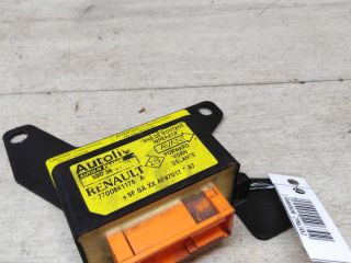 blok-upravleniia-poduskami-bezopasnosti-airbag-renault-megane-1-do-rest-art-43198