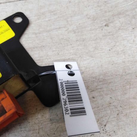 blok-upravleniia-poduskami-bezopasnosti-airbag-renault-megane-1-do-rest-art-43198-big-1