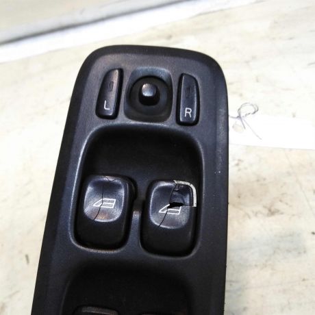 blok-upravleniia-steklopodieemnikami-volvo-xc90-rest-art-43292-big-4