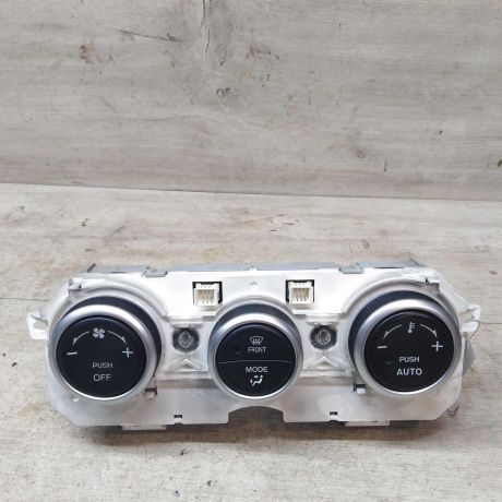 blok-upravleniia-peckoi-mazda-6-gg-art-44848-big-0