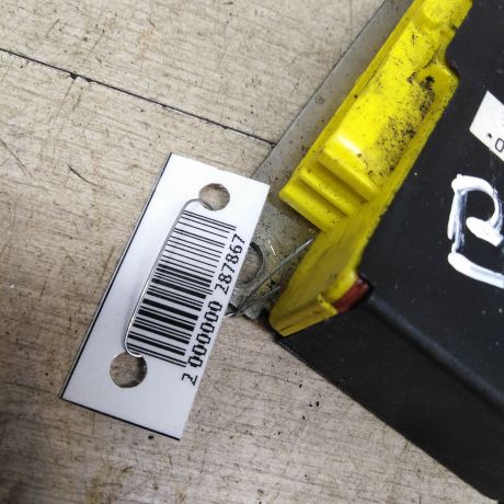 blok-upravleniia-airbag-poduskami-bezopasnosti-volkswagen-passat-b6-art-44998-big-2