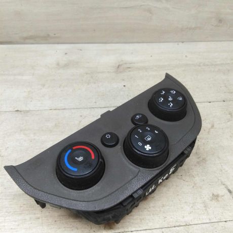 blok-upravleniia-peckoi-kondicionerom-chevrolet-cobalt-art-45561-big-1