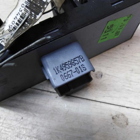 blok-upravleniia-steklopodieemnikami-volkswagen-jetta-5-art-45856-big-2