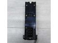blok-upravleniia-steklopodieemnikami-ford-focus-2-do-rest-art-46124-small-4