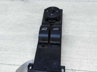 blok-upravleniia-steklopodieemnikami-ford-focus-2-do-rest-art-46124