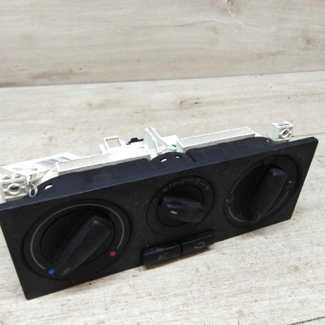 blok-upravleniia-peckoi-volkswagen-jetta-4-volkswagen-golf-iv-volkswagen-bora-art-46178-big-1