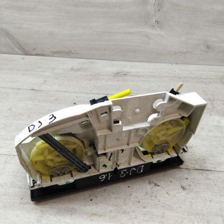 blok-upravleniia-peckoi-volkswagen-jetta-4-volkswagen-golf-iv-volkswagen-bora-art-46178-big-4