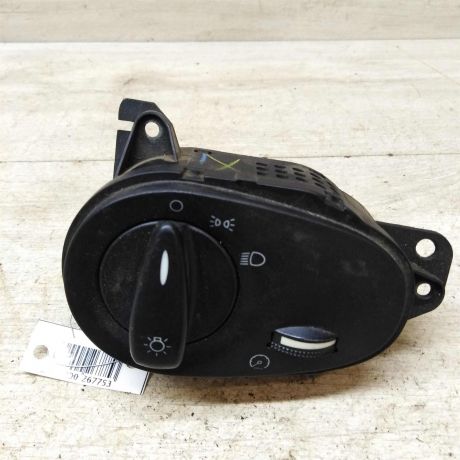 blok-upravleniia-svetom-ford-focus-1-art-46345-big-1