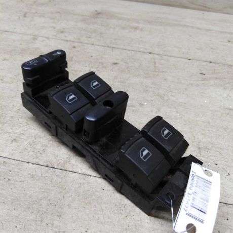 blok-upravleniia-steklopodieemnikami-volkswagen-passat-b5-art-46884-big-0