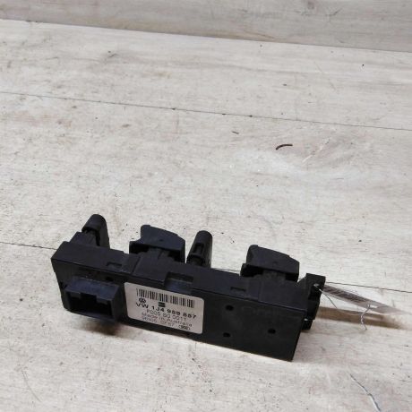 blok-upravleniia-steklopodieemnikami-volkswagen-passat-b5-art-46909-big-3
