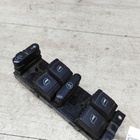 blok-upravleniia-steklopodieemnikami-volkswagen-passat-b5-art-46911-big-0