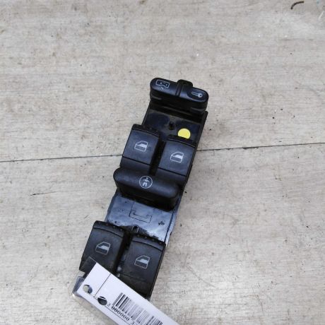blok-upravleniia-steklopodieemnikami-volkswagen-passat-b5-art-46958-big-0