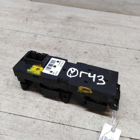 blok-upravleniia-steklopodieemnikami-volkswagen-golf-4-art-47004-big-2