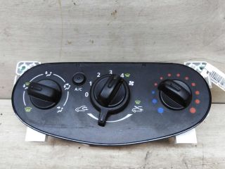 blok-upravleniia-peckoi-kondicionerom-nissan-almera-iii-g15-art-47229