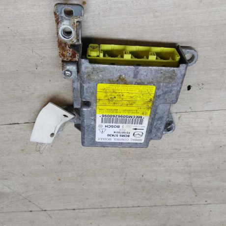 blok-upravleniia-airbag-poduskami-bezopasnosti-mazda-3-bl-art-48414-big-0