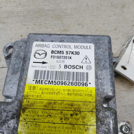 blok-upravleniia-airbag-poduskami-bezopasnosti-mazda-3-bl-art-48414-big-1