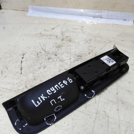 blok-upravleniia-steklopodieemnikami-skoda-superb-i-rest-art-48779-big-2