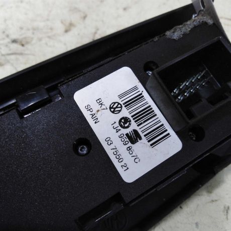 blok-upravleniia-steklopodieemnikami-skoda-superb-i-rest-art-48779-big-3