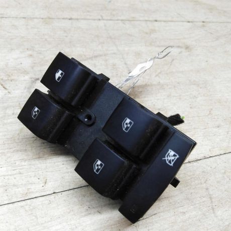 blok-upravleniia-steklopodieemnikami-opel-astra-j-art-48948-big-0