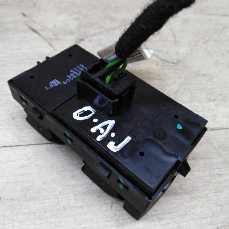 blok-upravleniia-steklopodieemnikami-opel-astra-j-art-48948-big-1