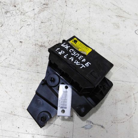 blok-upravleniia-parktronikom-skoda-superb-i-rest-art-49061-big-0