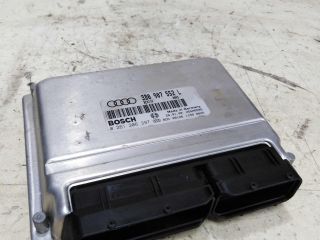 ebu-dvigatelia-audi-a6-c5-arj-art-50348