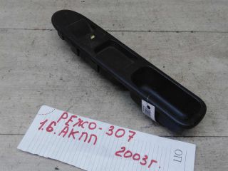 blok-upravleniia-steklopodieemnikami-peugeot-307-16i-art-50699