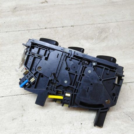 blok-upravleniia-peckoi-volkswagen-golf-3-volkswagen-vento-volkswagen-passat-b3-volkswagen-passat-b4-art-51794-big-4