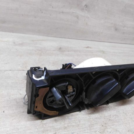 blok-upravleniia-peckoi-volkswagen-golf-3-defekt-volkswagen-vento-volkswagen-passat-b3-volkswagen-passat-b4-art-51803-big-1