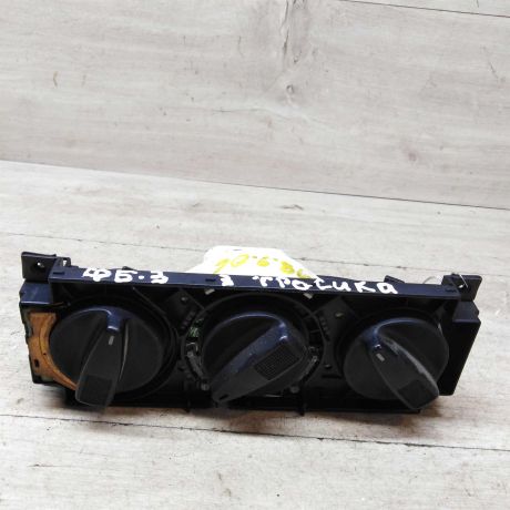 blok-upravleniia-peckoi-volkswagen-golf-3-volkswagen-vento-art-51833-big-0