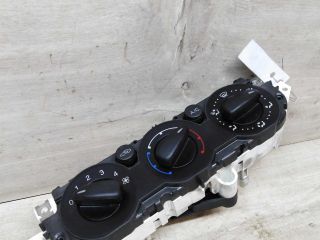 blok-upravleniia-peckoi-i-kondicionerom-ford-focus-2-do-rest-16i-akpp-art-52079