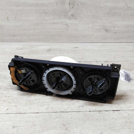 blok-upravleniia-peckoi-volkswagen-golf-3-volkswagen-vento-volkswagen-passat-b3-volkswagen-passat-b4-art-52409-big-0