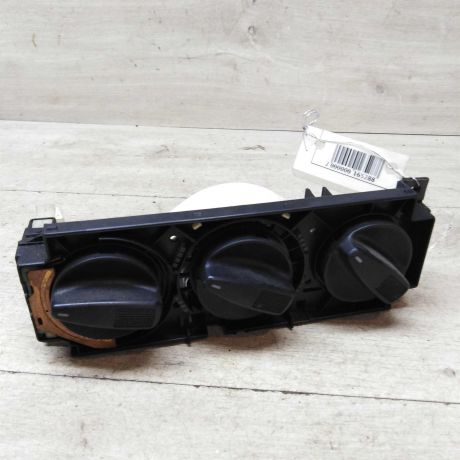 blok-upravleniia-peckoi-volkswagen-golf-3-volkswagen-vento-volkswagen-passat-b3-volkswagen-passat-b4-art-52495-big-0