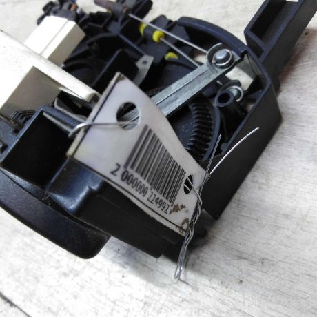 blok-upravleniia-peckoi-volkswagen-golf-3-defekt-na-foto-treshhina-volkswagen-vento-art-52620-big-1