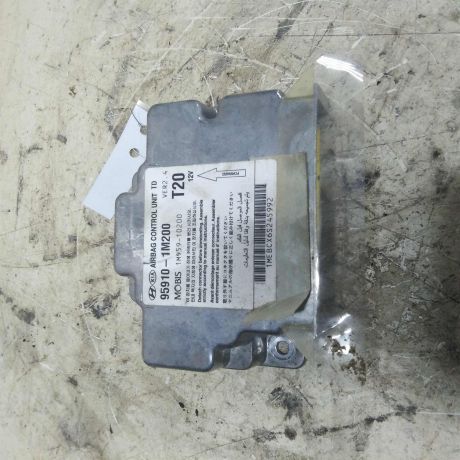 blok-upravleniia-airbag-poduskami-bezopasnosti-kia-cerato-2-art-53893-big-0