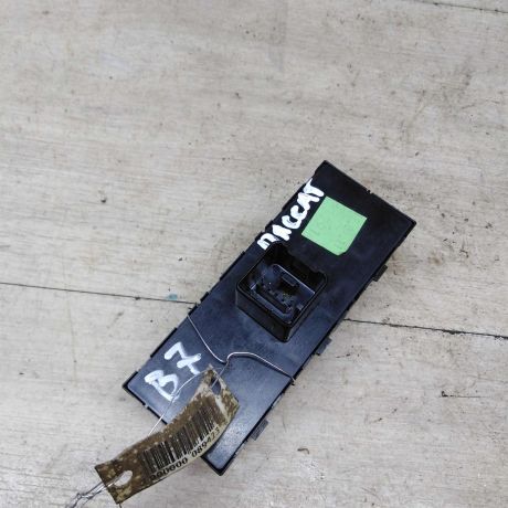 blok-upravleniia-steklopodieemnikami-volkswagen-passat-b7-art-54242-big-2