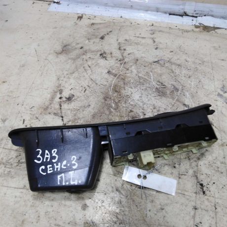 blok-upravleniia-elektro-steklopodieemnikami-zaz-sens-art-54332-big-1