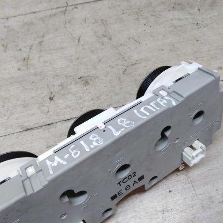 blok-upravleniia-peckoi-mazda-6-gg-art-54614-big-3