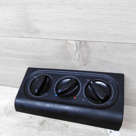 blok-upravleniia-peckoi-defekt-volkswagen-passat-b4-b3-art-54994-big-0
