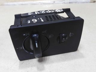 blok-upravleniia-svetom-ford-focus-2-rest-s-protivotumannymi-farami-art-57409