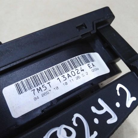 blok-upravleniia-svetom-ford-focus-2-rest-s-protivotumannymi-farami-art-57409-big-1