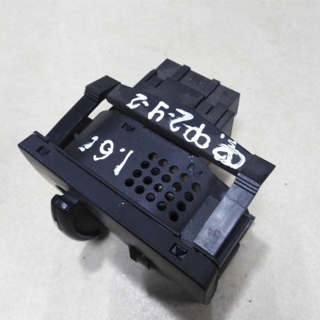 blok-upravleniia-svetom-ford-focus-2-rest-s-protivotumannymi-farami-art-57409-big-4