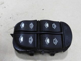 blok-upravleniia-steklopodieemnikami-ford-focus-1-art-57870