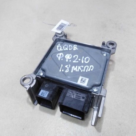 blok-upravleniia-airbag-poduskami-bezopasnosti-ford-focus-2-do-rest-art-57878-big-2