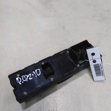 blok-upravleniia-steklopodieemnikami-ford-focus-2-do-rest-art-57886-big-1