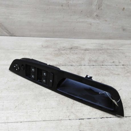 blok-upravleniia-steklopodieemnikami-bmw-x5-ii-e70-do-rest-art-58033-big-0