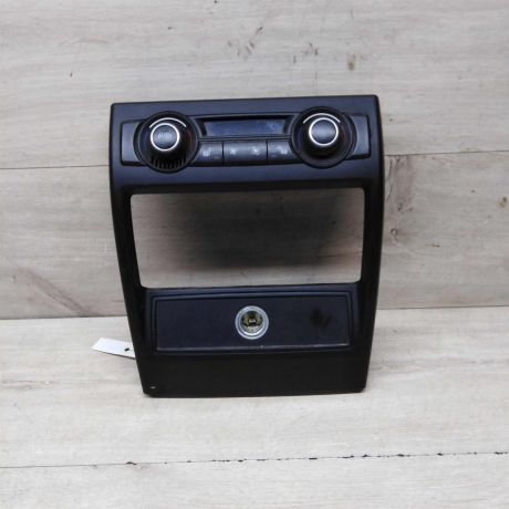 blok-upravleniia-peckoi-klimat-kontrolem-bmw-x5-ii-e70-do-rest-art-58214-big-0