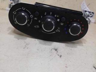 blok-upravleniia-peckoi-i-kondicionerom-renault-duster-i-art-58802